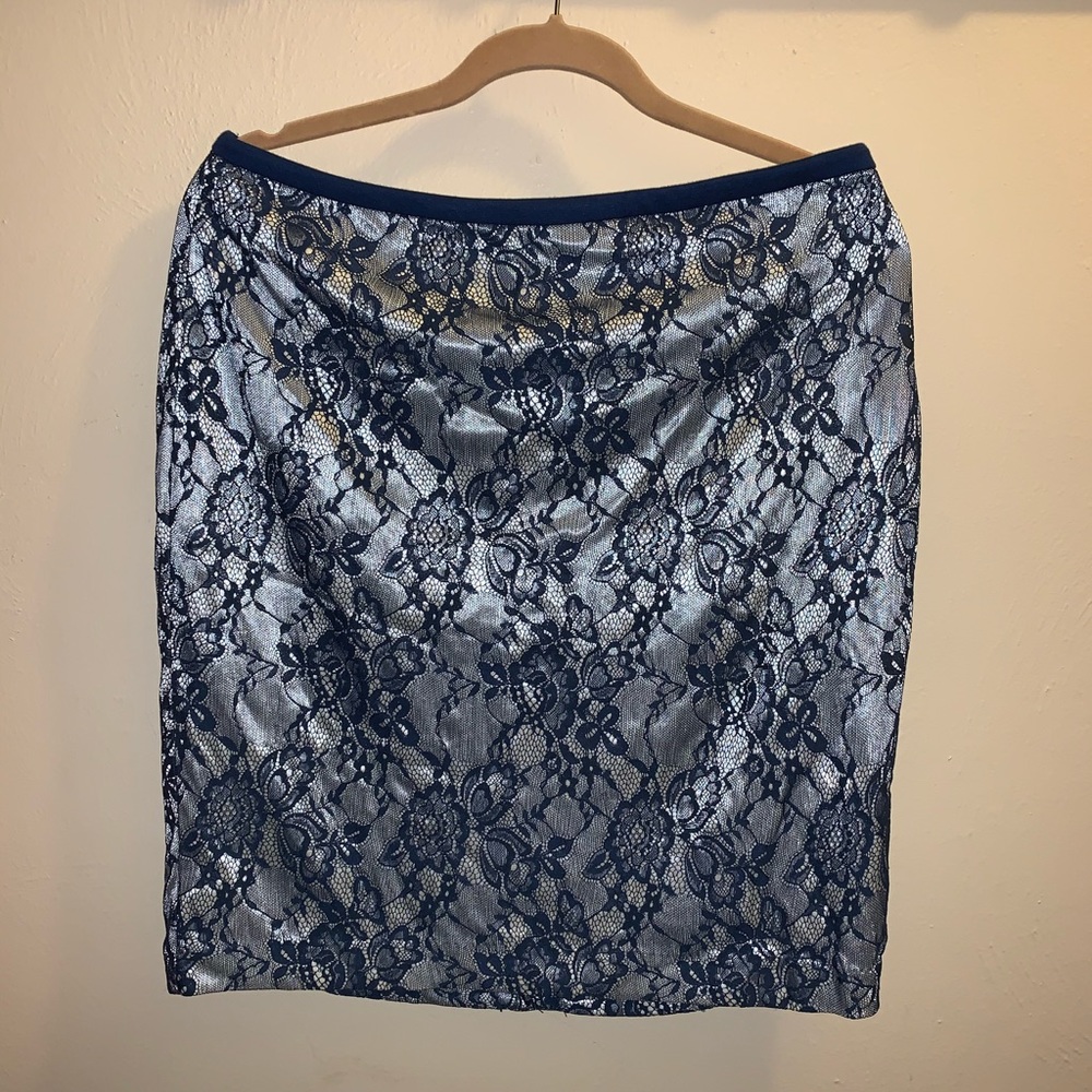 The LIMITED 14 blue stretch lace pencil skirt